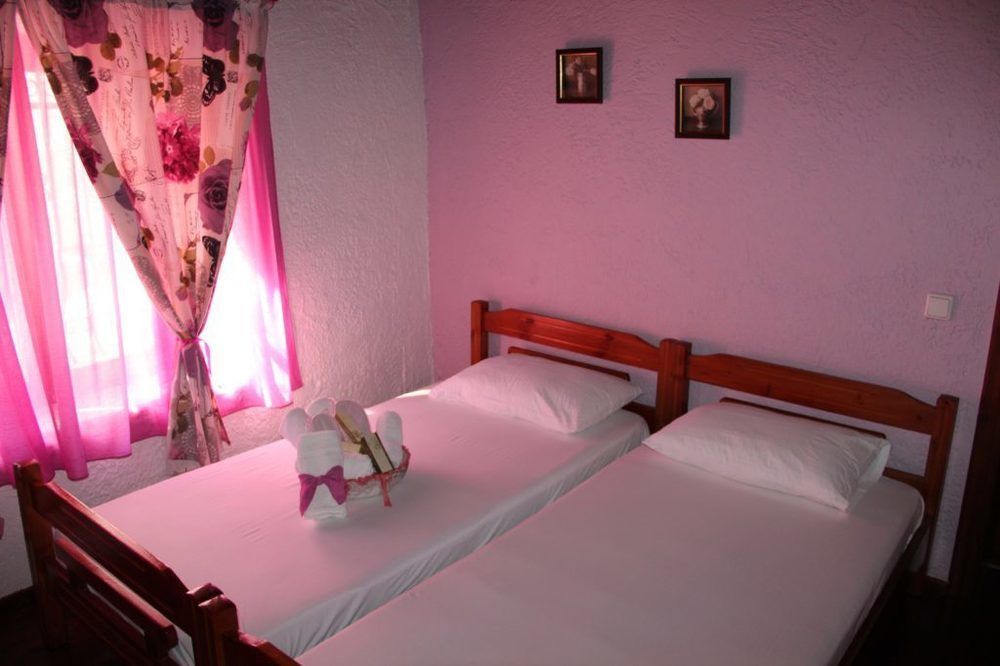 Guesthouse Xenios Zeus Stavroupoli Exterior foto